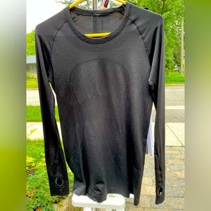 🍋Swiftly Tech long sleeve shirt